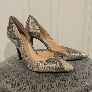 Jessica Simpson snakeskin high heels, size 8